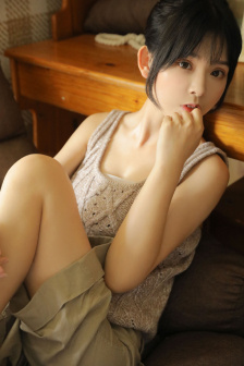 蕾丝美女